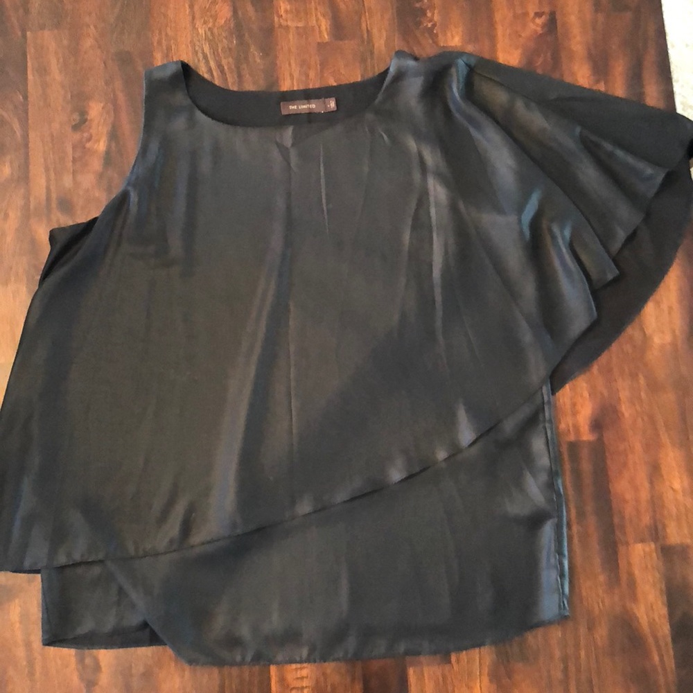 Black large flowy shoulder blouse from Limited